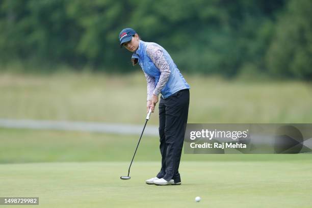 Cheyenne Knight of the United States putts on the 15th green during the first round of the Meijer LPGA Classic for Simply Give at Blythefield Country...