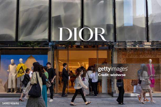 tienda dior en ginza, tokio, japón - designer label fotografías e imágenes de stock