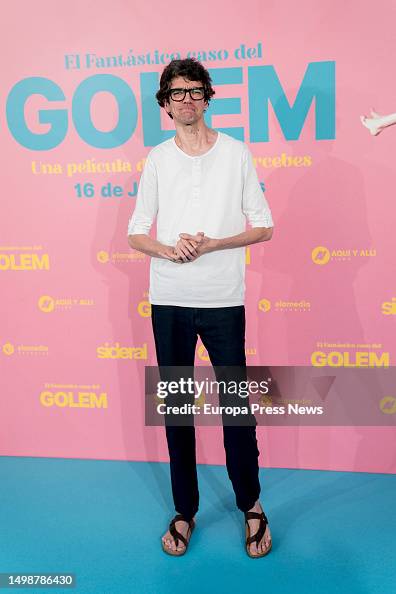 Botet Actor Javier Botet poses during the premiere of 'El Fantastico Caso ...
