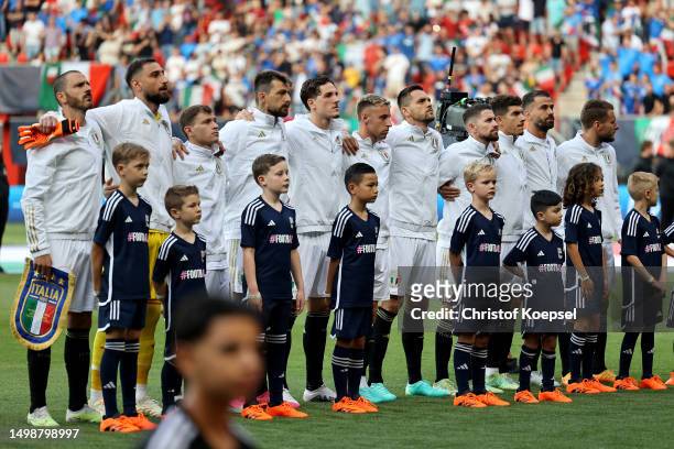 The team of Italy stands for the national anthem prior to the UEFA Nations League 2022/23 semifinal match between Spain and Italy at FC Twente...