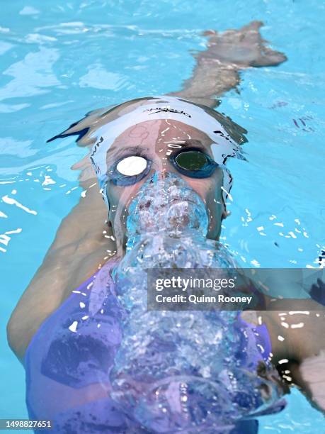 Kaylee McKeown of Australia competes in the Women's 200m Backstroke during day four of the Australian 2023 World Swimming Championship Trials at...