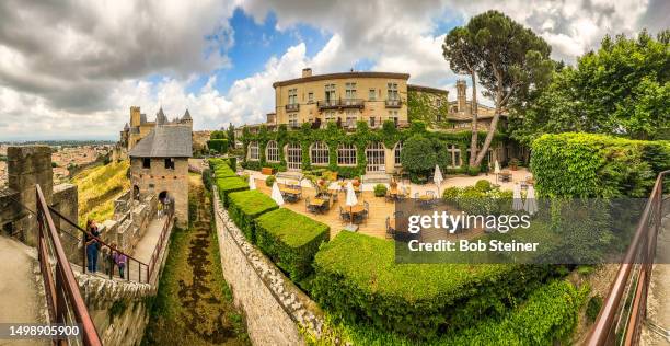 hotel de la cite - carcassonne, france. - aude stock pictures, royalty-free photos & images