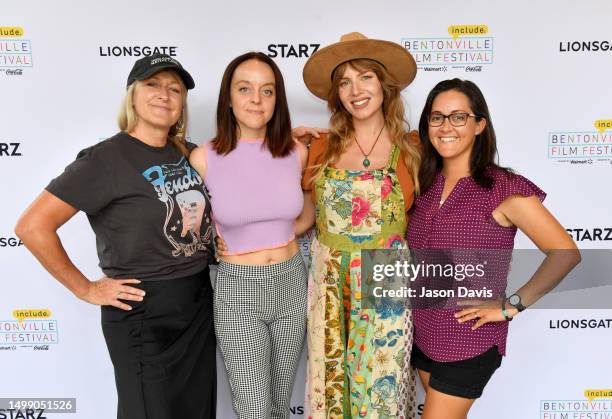 Michelle Roca Andrea Ray Photos and Premium High Res Pictures - Getty Images