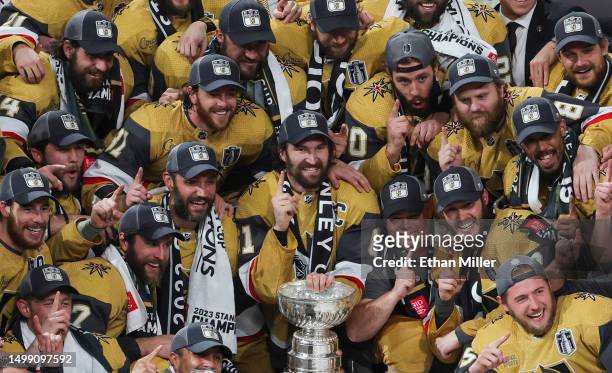 455,488 Stanley Cup Photos & High Res Pictures - Getty Images