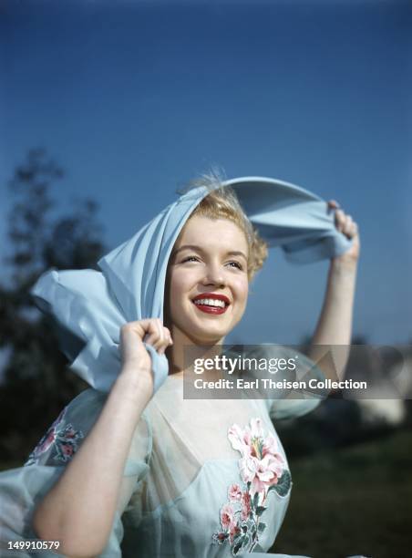 Newly signed 20th Century-Fox contract girl Marilyn Monroe poses for a portrait in 1947 in Los Angeles, California.