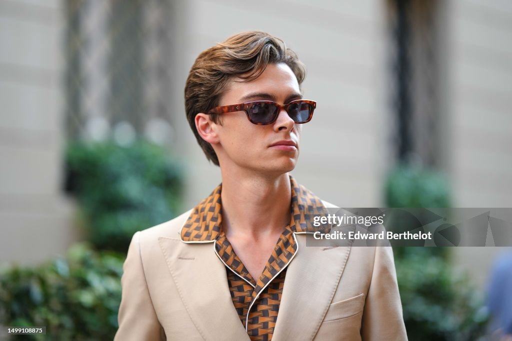Street Style - Day 1 - Milan Fashion Week - Menswear Spring/Summer 2024