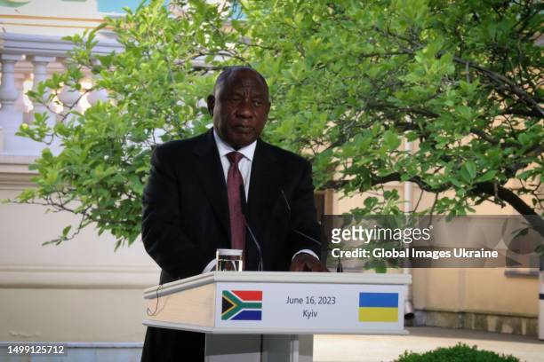 South African President Cyril Ramaphosa attends a joint press conference with Ukrainian President Volodymyr Zelensky on June 16, 2023 in Kyiv,...