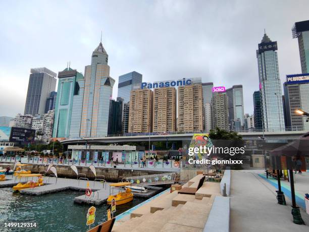 causeway bay skyline, hong kong island - causeway bay stockfoto's en -beelden