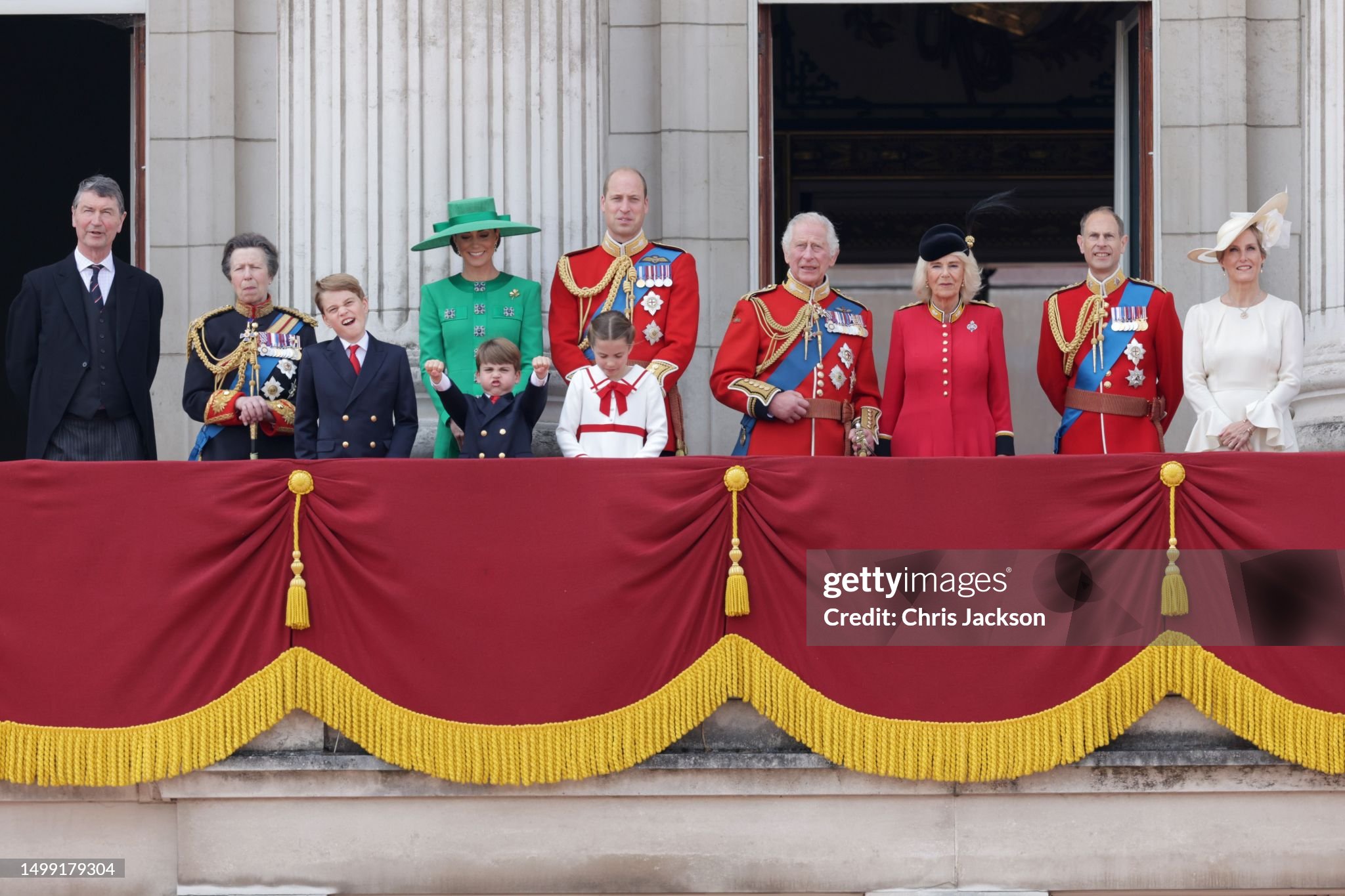Trooping the Colour 2023 ОБНОВЛЯЕТСЯ Trooping the Colour 2023 ОБНОВЛЯЕТСЯ