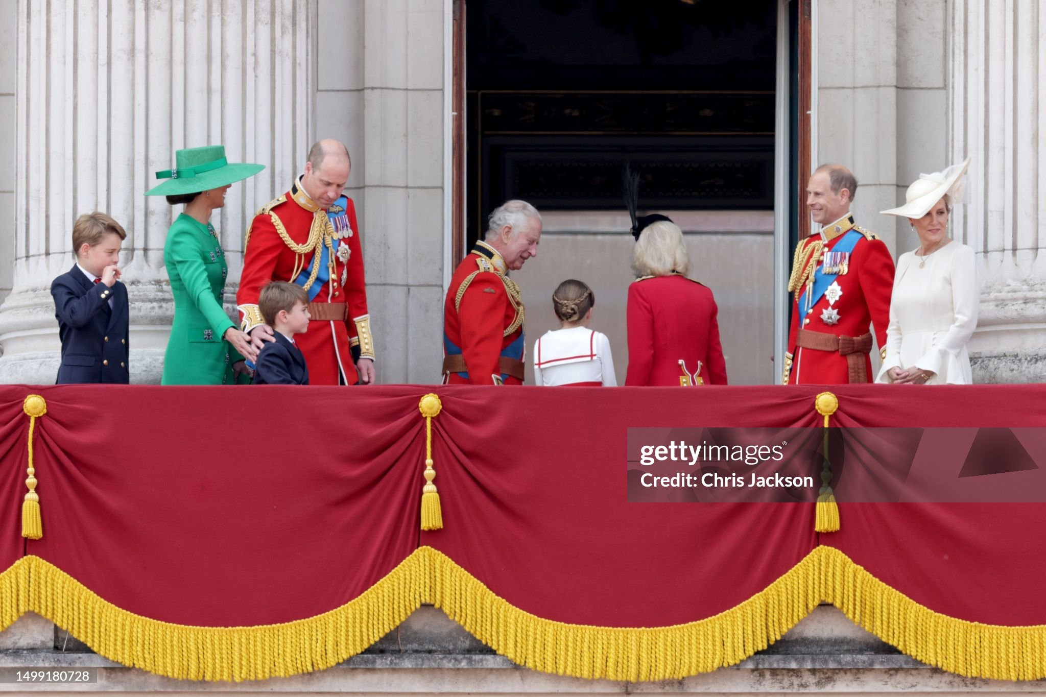 Trooping the Colour 2023 ОБНОВЛЯЕТСЯ Trooping the Colour 2023 ОБНОВЛЯЕТСЯ