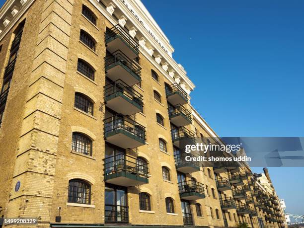 living in london shad thames - shad stock pictures, royalty-free photos & images