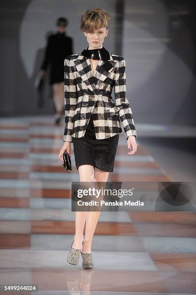 Women's Ready-To-Wear Fall/Winter 2010 Milan Emporio Armani News