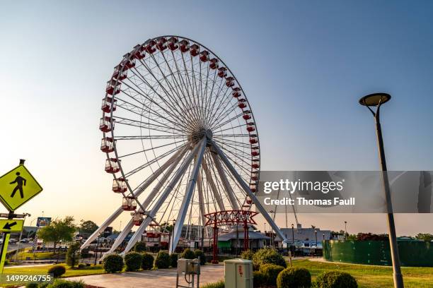 big wheel at branson, missouri - branson missouri stock pictures, royalty-free photos & images