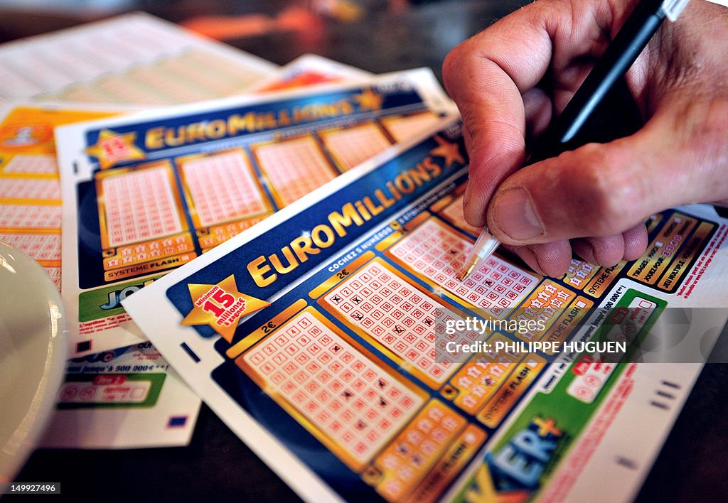 A person files a euromillions lottery gr