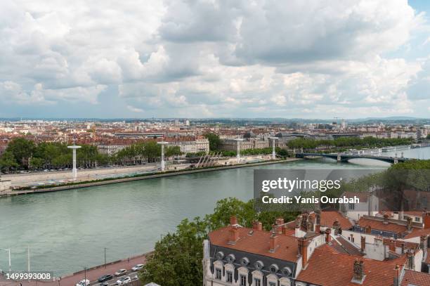 panorama de la ville de lyon, france, vue de haut - ville vue de haut stock-fotos und bilder