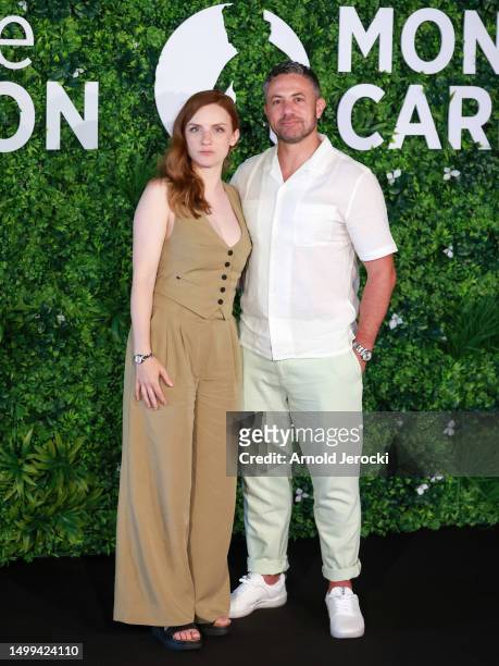 Faye Marsay and Warren Brown attends the "Ten Pound Poms" photocall during the 62nd Monte Carlo TV Festival on June 18, 2023 in Monte-Carlo, Monaco.