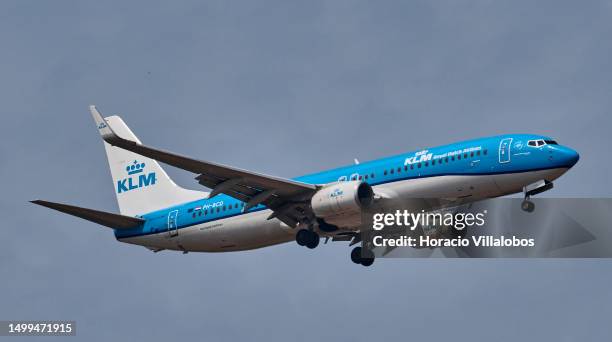 Aircraft flies over Parque Eduardo VII on her way to land in Humberto Delgado International Airport on June 18, 2023 in Lisbon, Portugal. According...