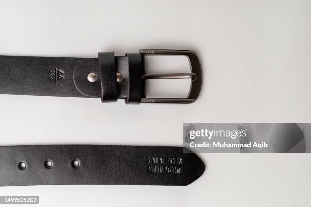 belt product photography - cinturón de cuero fotografías e imágenes de stock