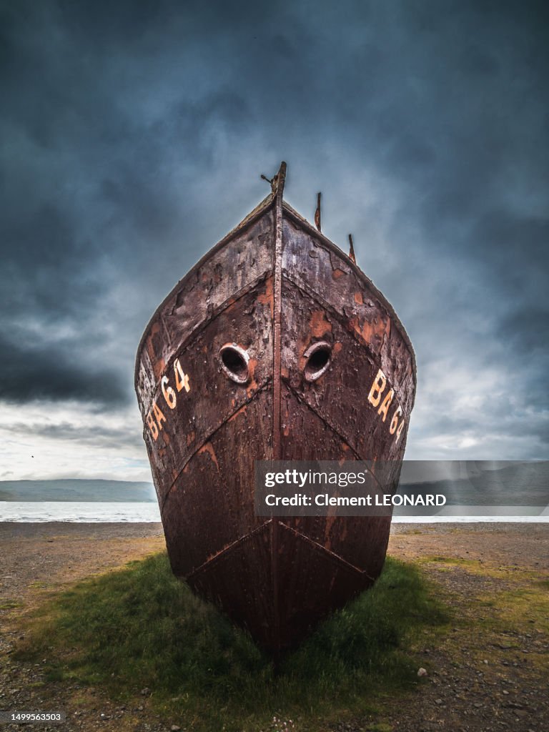 Ba Psr Ffe Front View Of The Garðar Ba 64 Shipwreck Westfjords Iceland Stock-Foto ...