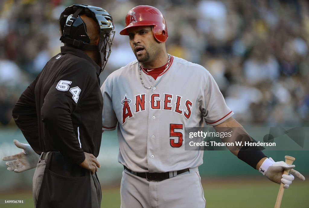 Los Angeles Angels of Anaheim v Oakland Athletics