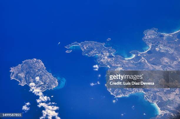 italian coastlines  and molara island - tavolara foto e immagini stock