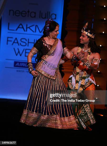 1,292 Hema Malini Photos and Premium High Res Pictures - Getty Images 1,292 Hema Malini Photos and Premium High Res Pictures - Getty Images