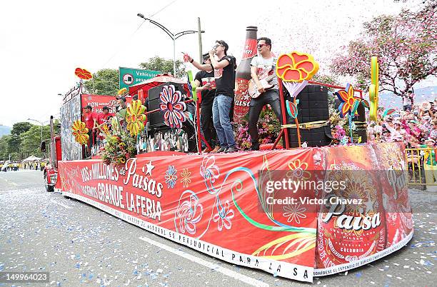 Atmosphere during the traditional 55th Desfile de Silleteros during the Feria De Flores 2012 at Guayaquil Bridge on August 7, 2012 in Medellin,...