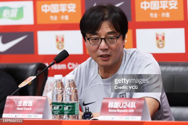 Hwang Sun-hong, head coach of the South Korea national under-23 football team, attends a press conference ahead of CFA Team China International...