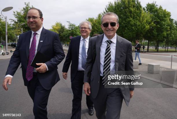 Intel CEO Pat Gelsinger and members of his delegation arrive at the Chancellery to sign an agreement with the German government on subsidies for the...
