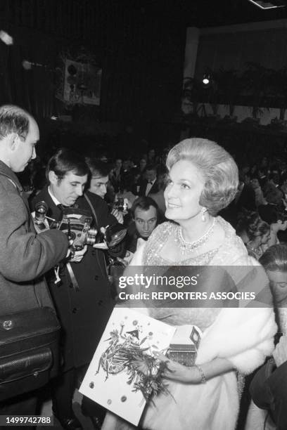 La Bégum lors du gala de l'UNICEF à l'Alhambra à Paris le 25 novembre 1966, France