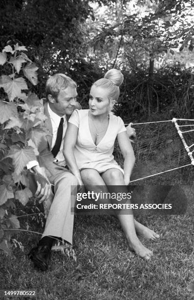 Marie-France Boyer et Pierre Vaneck lors du tournage du film 'L'étrangère' réalisé par Sergio Gobi le 22 juin 1967, France