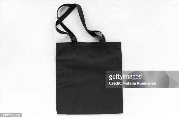 black tote bag mockup - bolso tote fotografías e imágenes de stock
