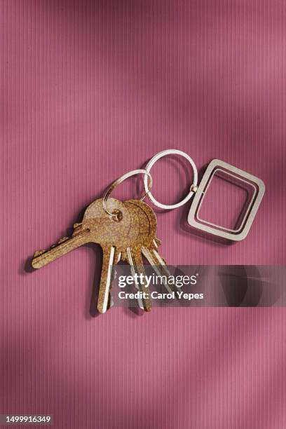 home keys  in pink surface - car keys table stock pictures, royalty-free photos & images