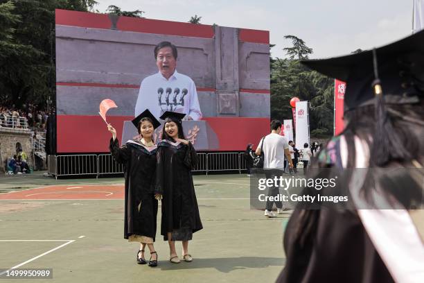 Led Screen Graduates 11,240 China Graduate Stock Photos, High-Res Pictures, and Images ...