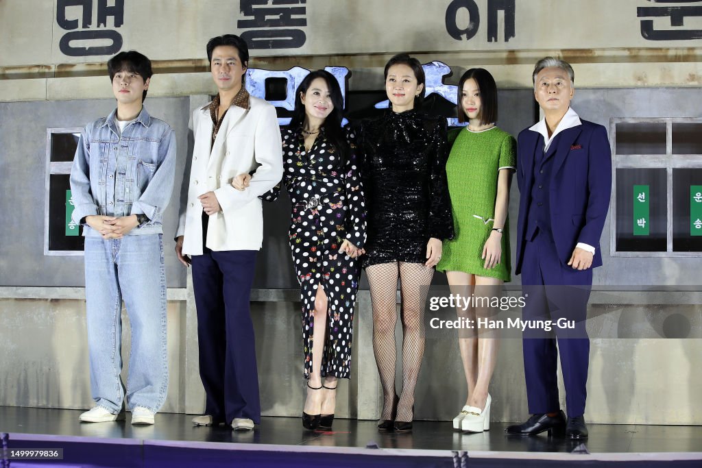 "Smugglers" Press Conference