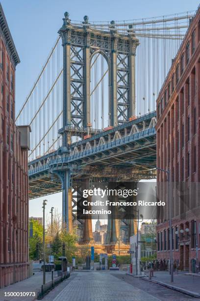 once upon a time in brooklyn. no cars, no people - manhattan bridge stock pictures, royalty-free photos & images