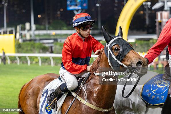 Greg Chung Racing Jockey Angus Chung Yik-lai riding Viva Popcorn wins the Race 3... News ...