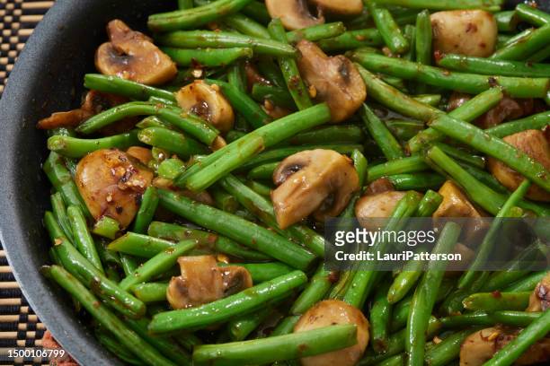 teriyaki green beans and mushrooms - crimini mushroom stock pictures, royalty-free photos & images