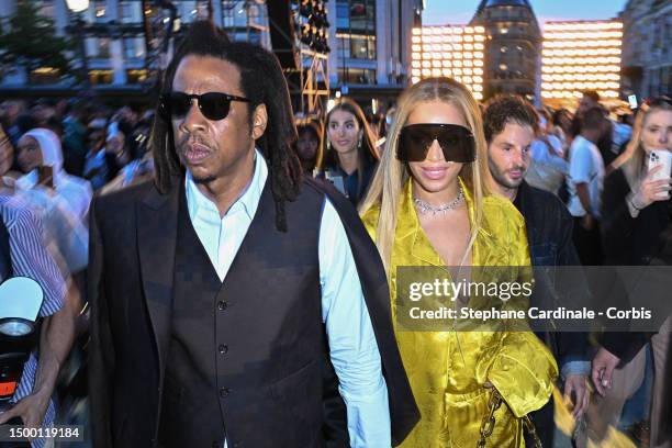 Jay-Z and Beyoncé arrive at the Louis Vuitton Menswear Spring/Summer 2024 show as part of Paris Fashion Week on June 20, 2023 in Paris, France.