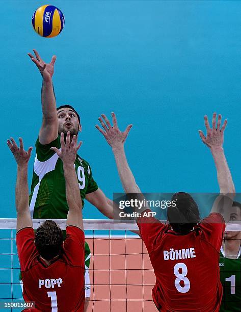 Bonde Skære af omgive 198 Tsvetan Sokolov Stock Photos, High-Res Pictures, and Images - Getty Images Bonde Skære af omgive 198 Tsvetan Sokolov Stock Photos, High-Res Pictures, and Images - Getty Images