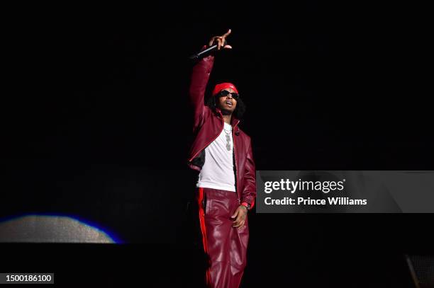 Salvage Rapper Savage Rapper Photos and Premium High Res Pictures - Getty Images
