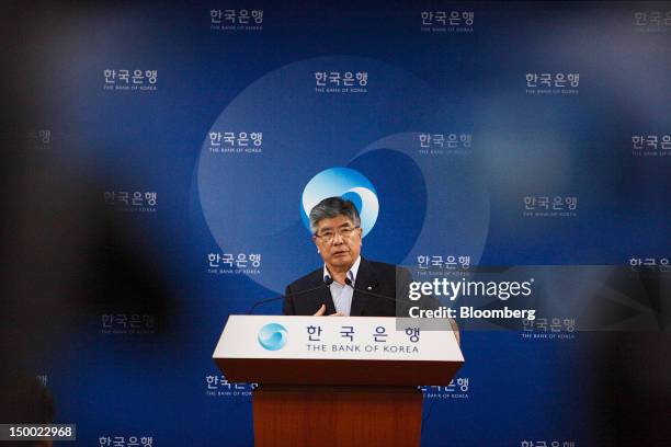 Kim Choong Soo, governor of the Bank of Korea, speaks during a news conference at the central bank's headquarters in Seoul, South Korea, on Thursday,...