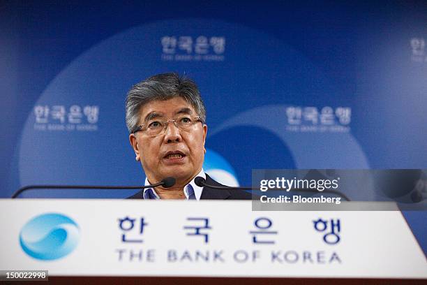 Kim Choong Soo, governor of the Bank of Korea, speaks during a news conference at the central bank's headquarters in Seoul, South Korea, on Thursday,...