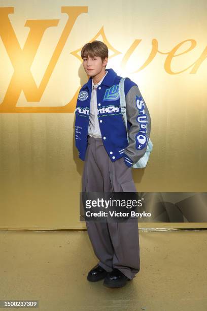 Coi Leray Channels the '90s for Louis Vuitton Menswear Fashion Show –  Footwear News