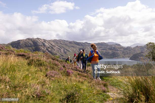 tranquil hikes in nature - scotland people stock pictures, royalty-free photos & images