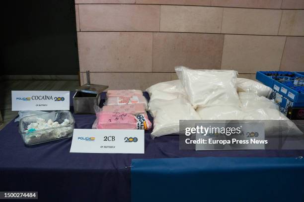 Cocaine, 2CB, and ketamine seized during the operation of the National Police that has dismantled the synthetic drug warehouses in the northern axis...