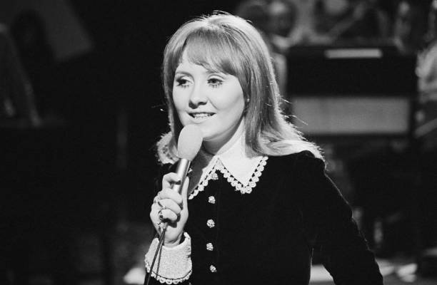 Scottish pop singer Lulu performing on her own BBC TV show, 25th January 1969.
