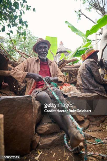 konso men playing a game - anciano stock pictures, royalty-free photos & images