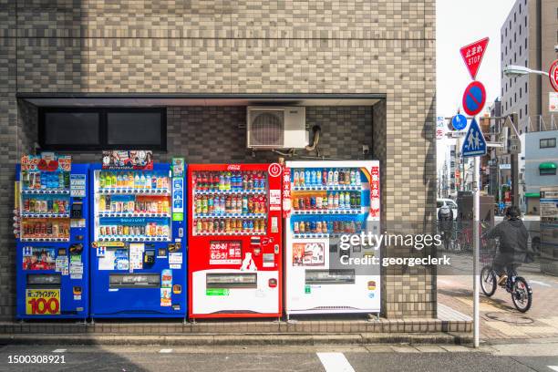 vending machines on the street in tokyo - japan vending machines stock pictures, royalty-free photos & images
