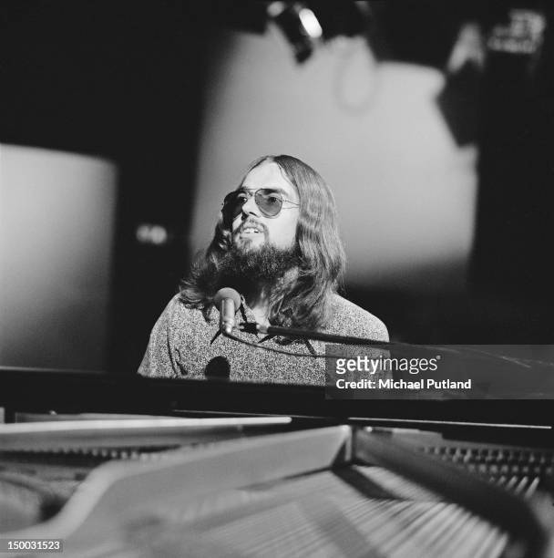American songwriter Jimmy Webb performing on the BBC TV show 'The Old Grey Whistle Test', London, 28th June 1971.